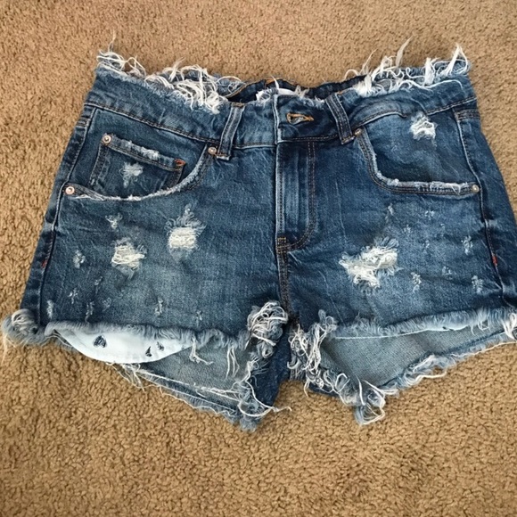 Zara Pants - Zara jean shorts super cute worn look